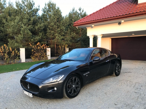 Maserati Gran Turismo 2017 4.2 450km
